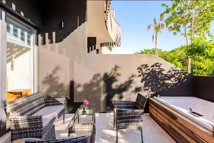Apartment With Private Jacuzzi, Rooftop Pools & Free Beach Club Mexico