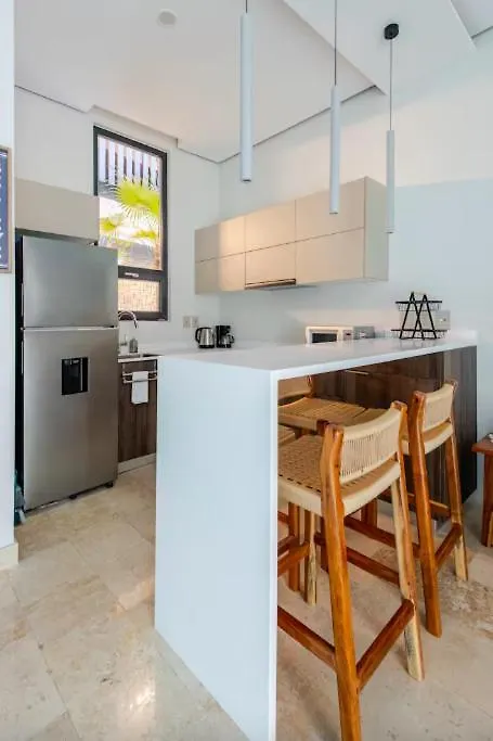 Apartment With Private Jacuzzi, Rooftop Pools & Free Beach Club