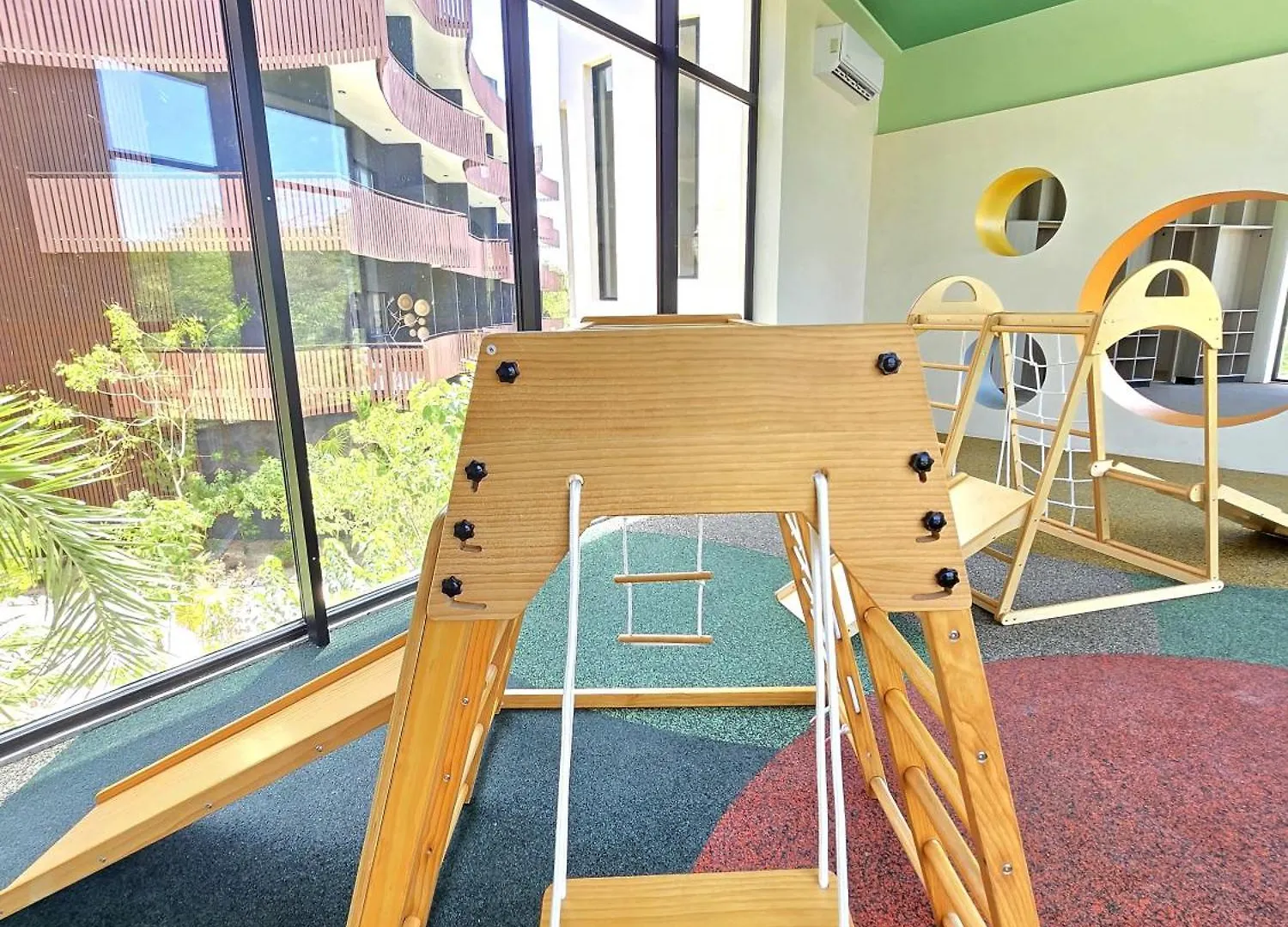 Apartment With Private Jacuzzi, Rooftop Pools & Free Beach Club トゥルム