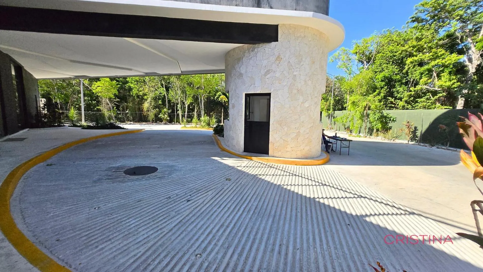 Apartment With Private Jacuzzi, Rooftop Pools & Free Beach Club トゥルム