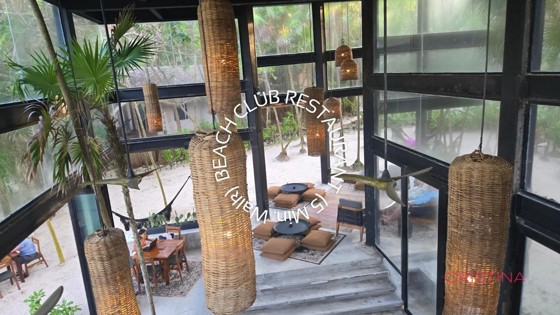 Apartment With Private Jacuzzi, Rooftop Pools & Free Beach Club トゥルム